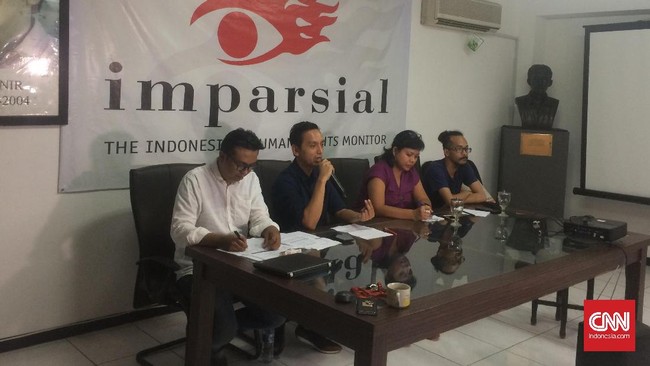 Hakim MK sebelumnya tidak mengabulkan gugatan penghapusan pidana untuk kasus penodaan agama. Hal itu berdampak pada kegaduhan selama Pilkada DKI Jakarta. 