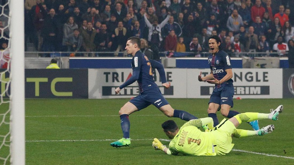Foto Kedigdayaan PSG atas AS Monaco di Final Piala Liga