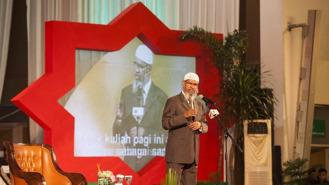 Kepolisian Malaysia saat ini sedang menyelidiki dugaan ujaran kebencian yang dilakukan oleh pemuka agama Islam asal India, Dr. Zakir Naik.