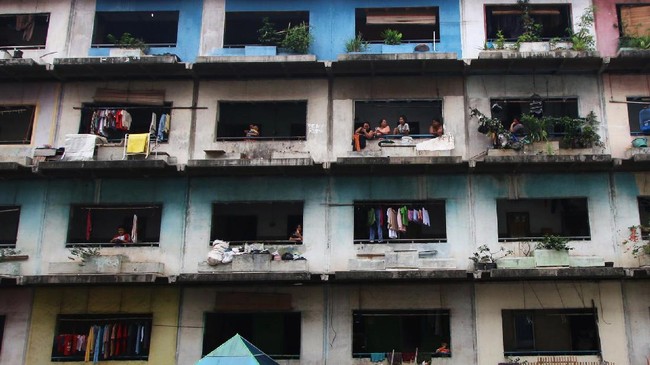 PT Waskita Karya Tbk menyampaikan permintaan maaf dan berjanji bakal menanggung kerugian dari pihak korban atas kecelakaan di proyek rumah susun Pasar Rumput.