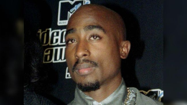 Tupac Shakur yang meninggal dibunuh pada 1996, masih menyisakan pengaruh musik hingga sekarang. Ia bahkan akan dimasukkan Rock and Roll Hall of Fame.