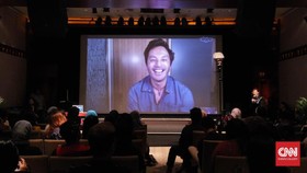 Yu Tsai Jatuh Cinta Masakan Seafood Pedas Khas Indonesia