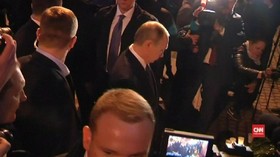 Putin Kunjungi Memorial Dekat Lokasi Ledakan Stasiun Metro