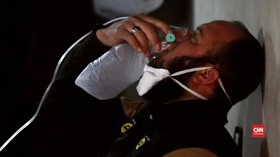 Ratusan Warga Idlib Menderita Usai Serangan Gas Kimia