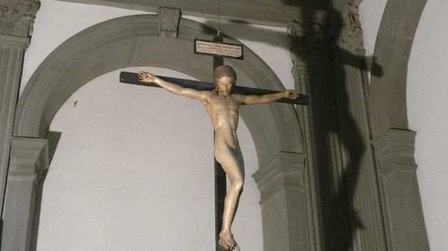 Usai direstorasi, kayu salib buatan Michaelangelo saat ia berusia 18 pulang kampung ke Gereja Santo Spirito, Florence, Italia.