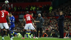 Tanpa Skuat bak MU dan Chelsea, Koeman Optimistis ke 4 Besar