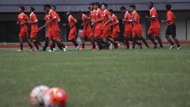 Persija terus mematangkan taktik untuk menghadapi Arema FC dalam lanjutan Liga 1 yang akan dimainkan di Stadion Patriot Candrabhaga, Bekasi, Jumat (2/6) malam.