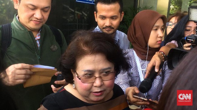 Farhat Abbas merasa nama baiknya dicemarkan oleh Elza Syarief terkait pernyataan di media sosial yang menyebut Farhat menipu Rp10 miliar.
