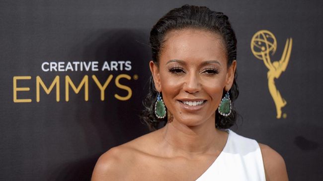 Mel B mengirim tuntutan untuk menahan suaminya, Stephen Belafonte, atas serangkaian kekerasan yang dirasakan selama menikah 10 tahun dengan pria itu.