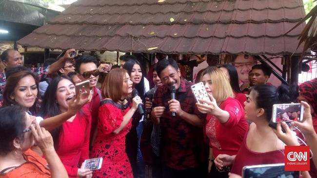 Komunitas musisi dangdut ibukota siap mendukung dan memenangkan Basuki Tjahaja Purnama-Djarot Saiful Hidayat dalam putaran kedua ini.