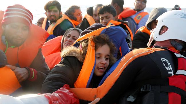 Puluhan Pengungsi Balita Tenggelam di Pesisir Libya Puluhan pengungsi, sebagian besar balita, dilaporkan tenggelam di pesisir Libya saat tengah diselamatkan tim penjaga pantai dan organisasi kemanusiaan.