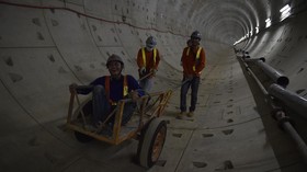 Lika-Liku Transportasi Massal Jakarta