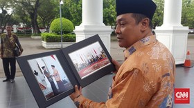 Jasa Cetak Foto dan Album Gratis untuk Tamu Jokowi