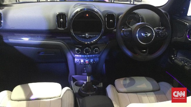Tambahan panjang 20 cm dan lebar 3 cm membuat MINI Countryman terbaru adalah generasi dengan dimensi terbesar dari sejarah MINI dalam kurun 57 tahun.