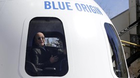 Perusahaan Jeff Bezos Jual Tiket Luar Angkasa Tahun Depan