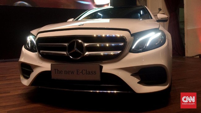 Dengan fitur yang lebh banyak, Mercedes-Benz mengklaim bahwa seri E-Class yang dirakit di Bogor, juga dipatok lebih murah dari biasanya.
