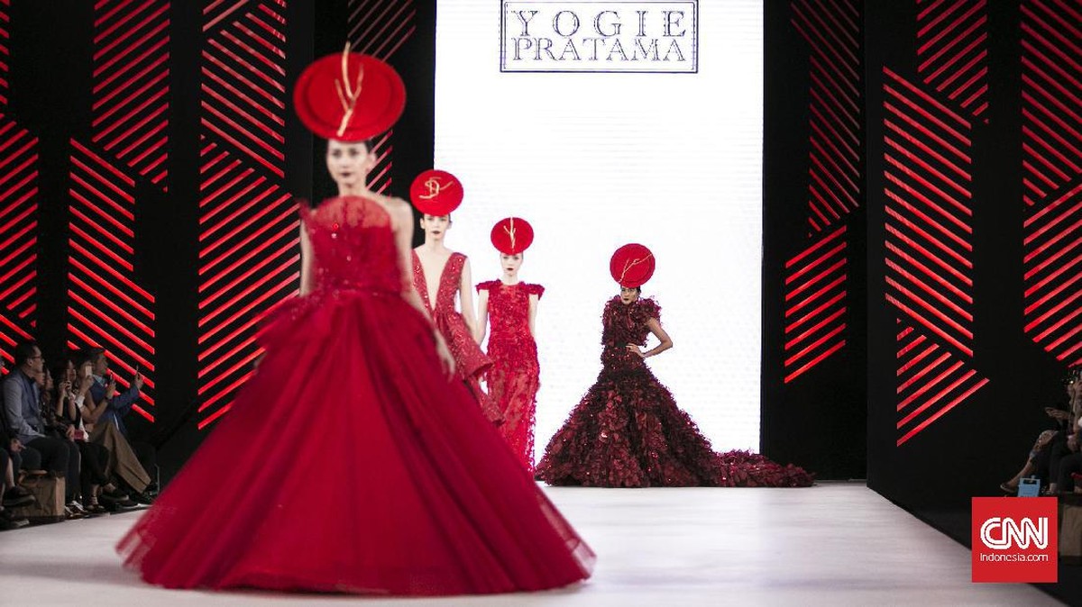 Scarlet Bikin 'Panas' Pembukaan Fashion Nation 2017