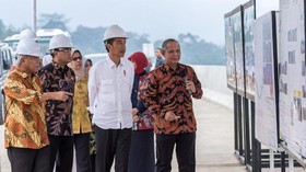 Jokowi Cari Celah Sederhanakan Perizinan Pascaputusan MK