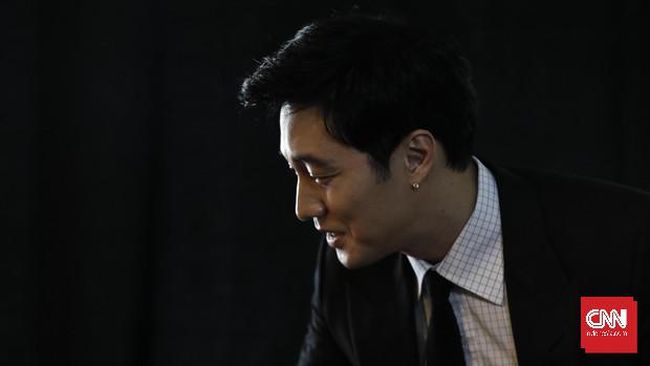 So Ji Sub membeberkan alasan dirinya tertarik untuk terlibat dalam proyek drama bertajuk Doctor Lawyer.