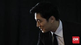 Alasan So Ji Sub Tampil di Drama Baru Doctor Lawyer