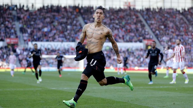 Juergen Klopp mengaku melakukan perjudian dengan menurunkan Philippe Coutinho dan Roberto Firmino yang tak dalam kondisi 100 persen fit.