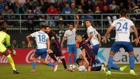 Barcelona Gagal Gusur Real Madrid Usai Dipecundangi Malaga