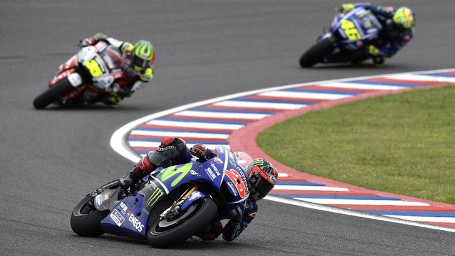 Maverick Vinales berhasil jadi yang terbaik di GP Argentina dan Valentino Rossi finis di peringkat kedua.