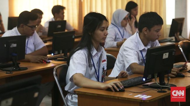 Berikut berbagai persyaratan, jalur, dan jadwal pendaftaran PPDB SMA/SMK di DKI Jakarta.