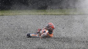 Crutchlow Tanggapi Kecelakaan Marquez dengan Lelucon