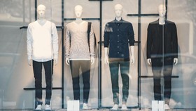 Di Balik Riuh Peluncuran Koleksi Louis Vuitton X Supreme
