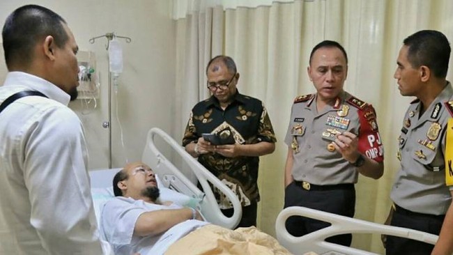 Sebuah petisi online muncul untuk meminta agar Presiden Jokowi dan Kapolri bersikap serius menangani masalah kasus Novel Baswedan.