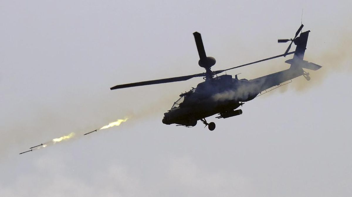 Penyebab Helikopter Apache AS Jatuh di Selat Hormuz, Ditembak Iran?