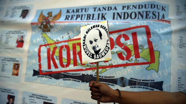 Juru Bicara KPK Febri Diansyah menyatakan keterkaitan antara kasus Novel dan e-KTP belum dapat disimpulkan. Saat ini masih dalam proses penelusuran.