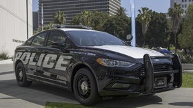 Ford Responder, Mobil Hybrid Super Polisi AS
