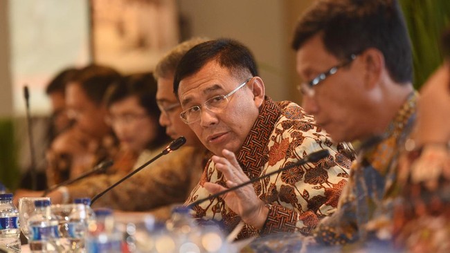 PT Bank Negara Indonesia (Persero) Tbk menilai perpindahan dana satu negara ke negara lain kemungkinan kecil akan sama saja.