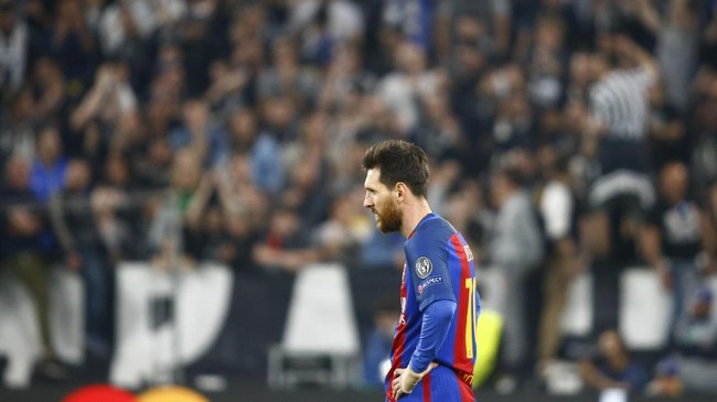 Barcelona berada dalam kondisi buruk jelang El Clasico kali ini. Mereka baru saja gagal ke semifinal Liga Champions dan tumpul dalam beberapa laga terakhir.