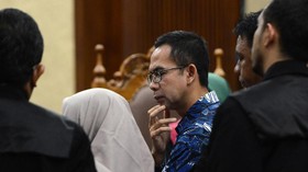 Wawan Adik Ratu Atut Jalani Sidang Kasus Suap Proyek Banten