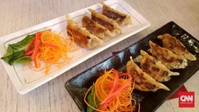 Mencicipi Jajanan Kaki Lima khas Jepang di Gyoza Bar