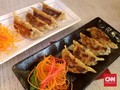 Mencicipi Jajanan Kaki Lima khas Jepang di Gyoza Bar
