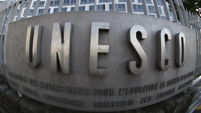 Sudah sejak 2011, Hutan Hujan Tropis Sumatera menjadi Warisan Dunia UNESCO yang statusnya dalam bahaya, dan usai sidang komite, penetapan belum berubah.