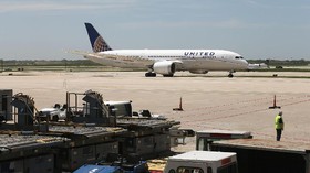 Batal PHK, United Airlines Buat Kesepakatan dengan Pilot