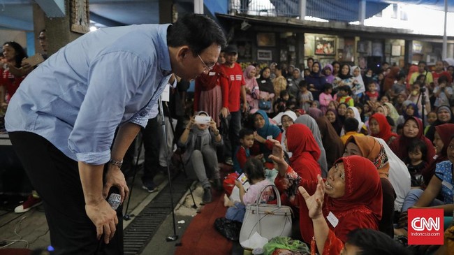 ACTA menyebut Tim Pasangan Ahok-Djarot diduga melakukan praktik politik uang dengan membagi-bagikan sembako secara terang-terangan di beberapa wilayah.
