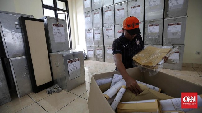 Mendagri Tjahjo Kumolo menilai KPU bisa tetap menggunakan kotak suara yang lama, asal yang rusak diperbaiki dan terjamin keamanannya.