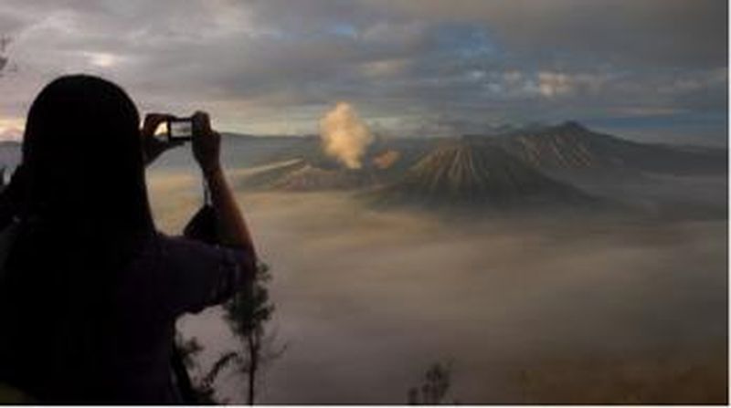 Menteri Pariwisata (Menpar) Arief Yahya mengakui, fotografi adalah unsur penting bagi promosi pariwisata.