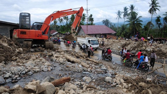 BNPB meminta masyarakat waspada dengan cuaca yang mengakibatkan longsor hingga 14 November mendatang.
