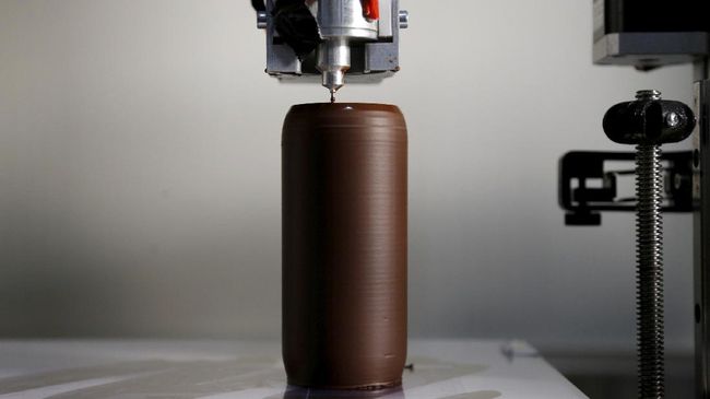 Industri Printing Memasuki Era Digital 4.0 Era Industri 4.0 ini memungkinkan berbagai manufaktur terhubung secara digital,mulai dari 3D printing, robotik, serta beragam jenis teknologi baru