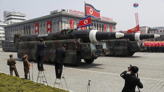 Korea Selatan menyebut peluncuran peluru kendali terbaru yang dilakukan Korea Utara dapat dikatakan berhasil dan dikategorikan rudal balistik jarak menengah.