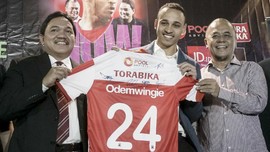 Madura United Haramkan Odemwingie Gabung Klub Liga 1
