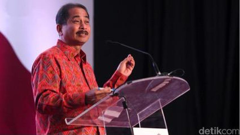 Konektivitas udara atau air connectivity menjadi fokus Kementerian Pariwisata (Kemenpar) dalam mengembangkan pariwisata Indonesia