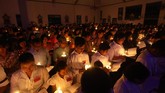 Ragam Cerita Paskah dari Penjuru Dunia Paskah dirayakan umat Kristiani sebagai kebangkitan Yesus pada hari ketiga setelah disalib. Semua gereja di dunia dapat merayakannya dengan gempita.